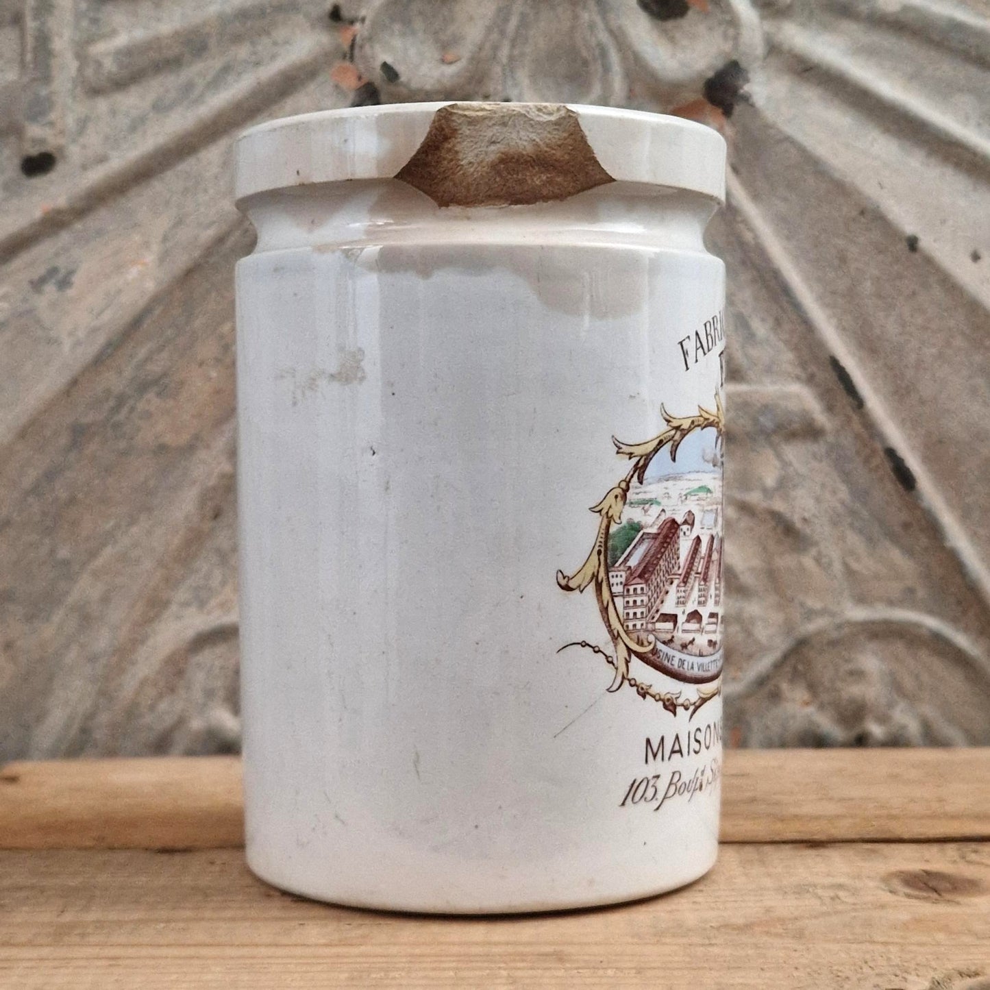 Ancien pot de confitures « Félix Potin » en couleurs