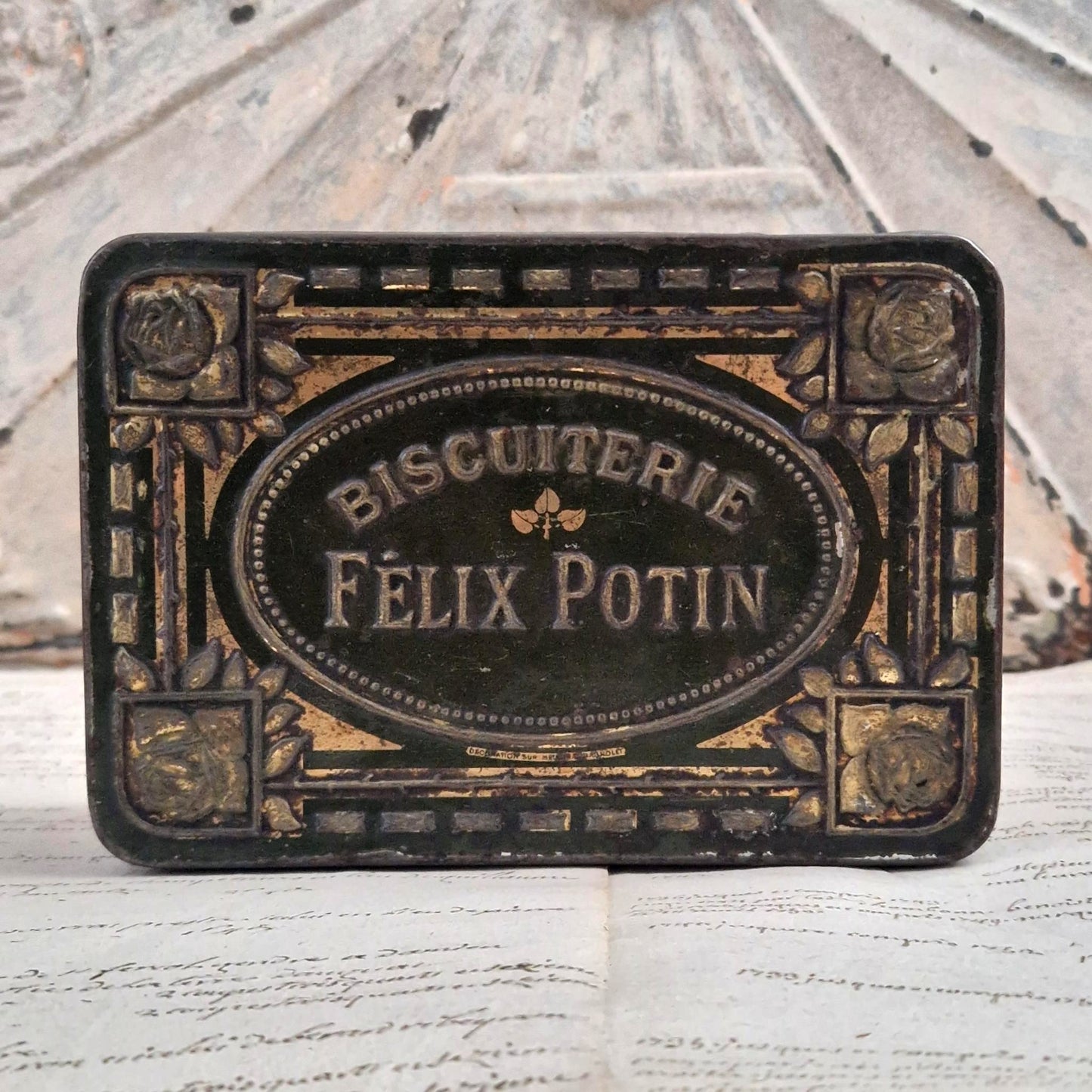 Ancienne boîte à biscuits « Biscuiterie Félix Potin »
