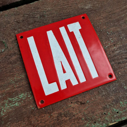 Old enameled sign "MILK"