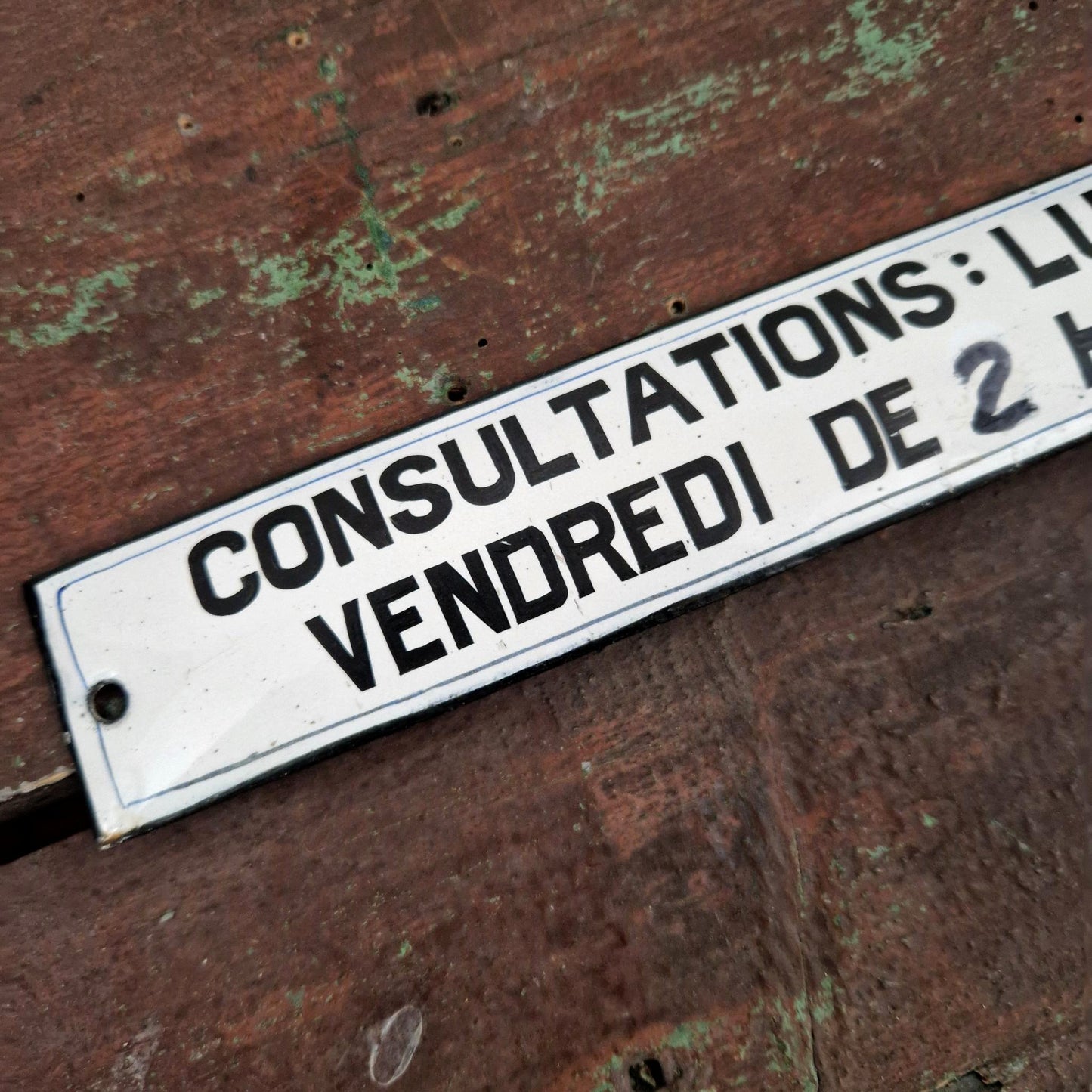 Plaque émaillée « Consultations » - Plaque d’horaires