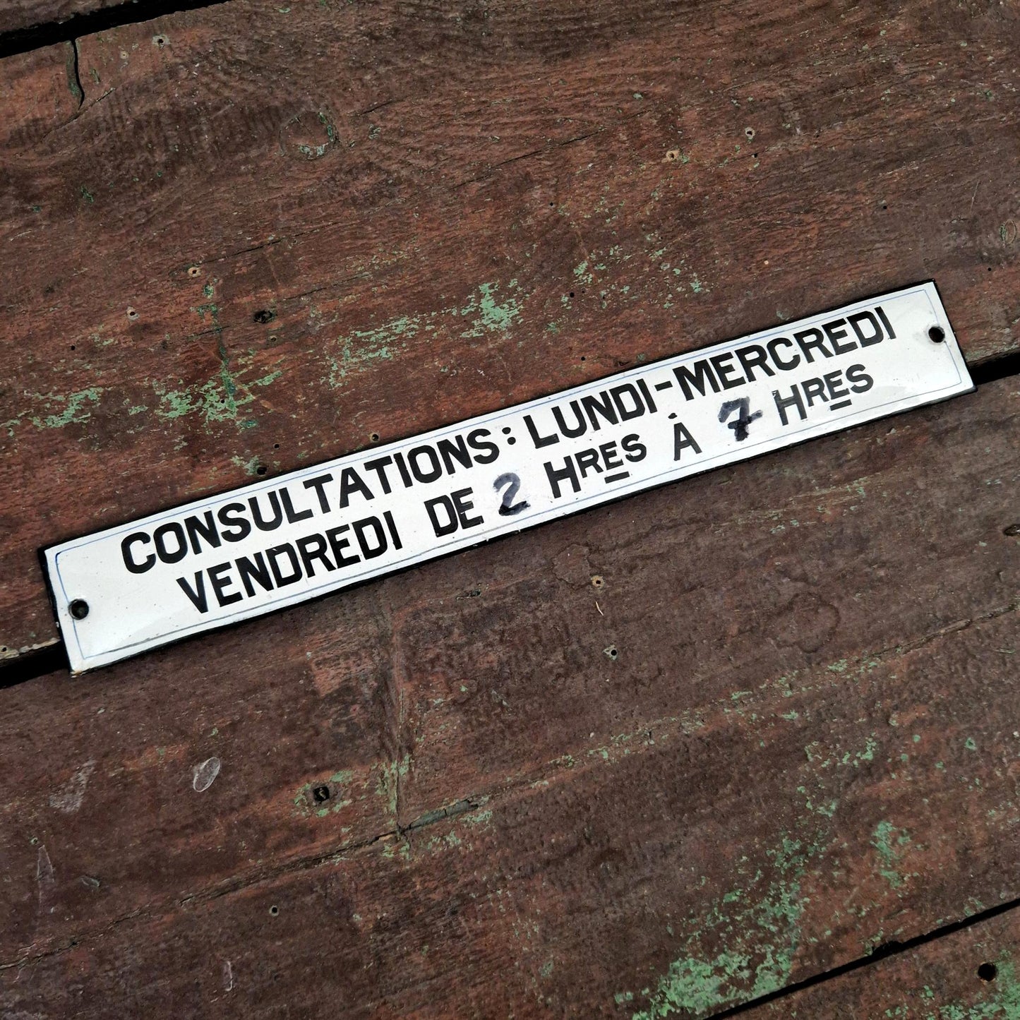 Plaque émaillée « Consultations » - Plaque d’horaires