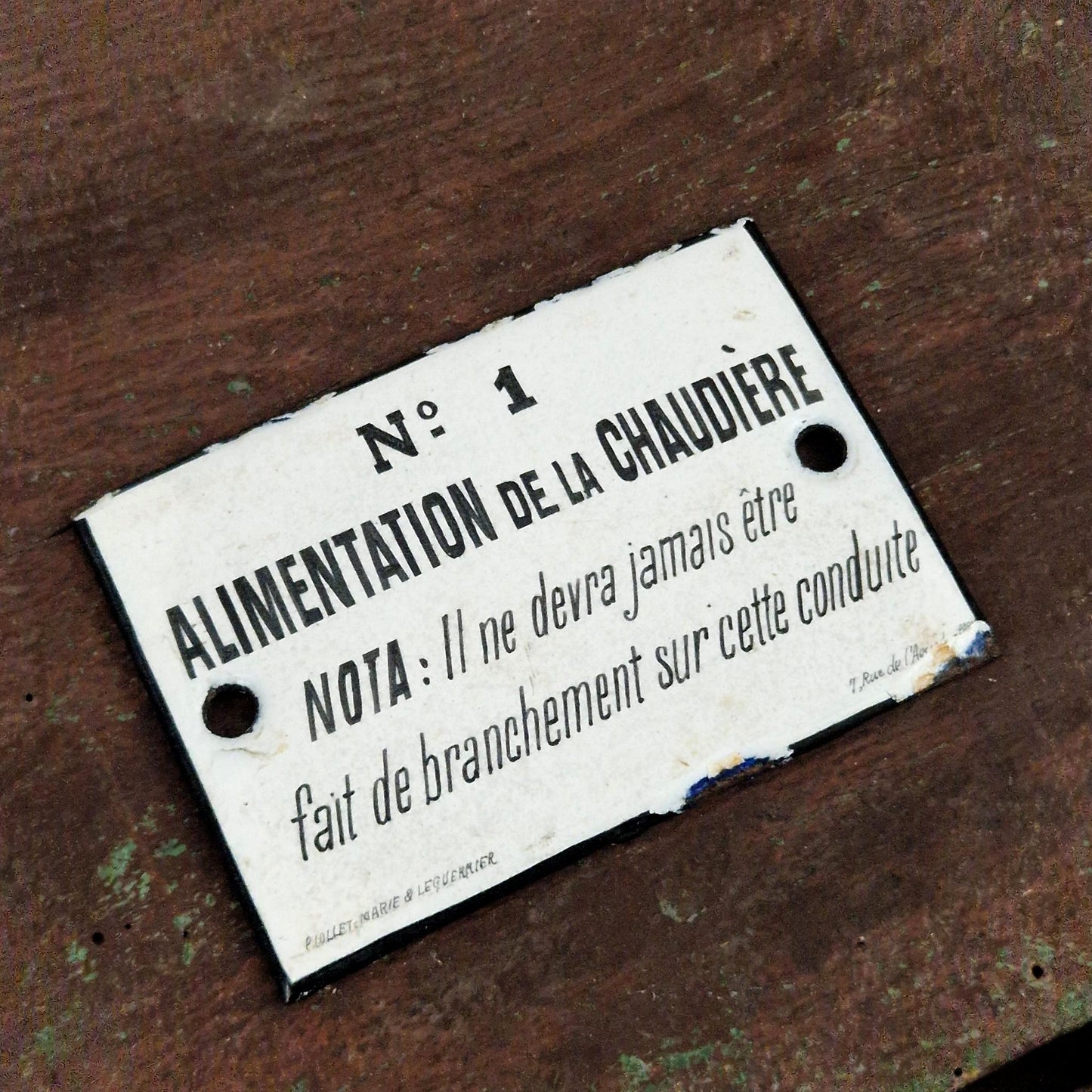 Plaque émaillée « N°1 - Alimentation de la chaudière... »