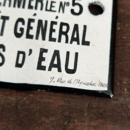 Plaque émaillée « N°5 - Quand la villa est inhabitée... »