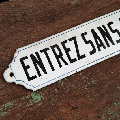 Plaque émaillée ancienne « Entrez sans sonner »