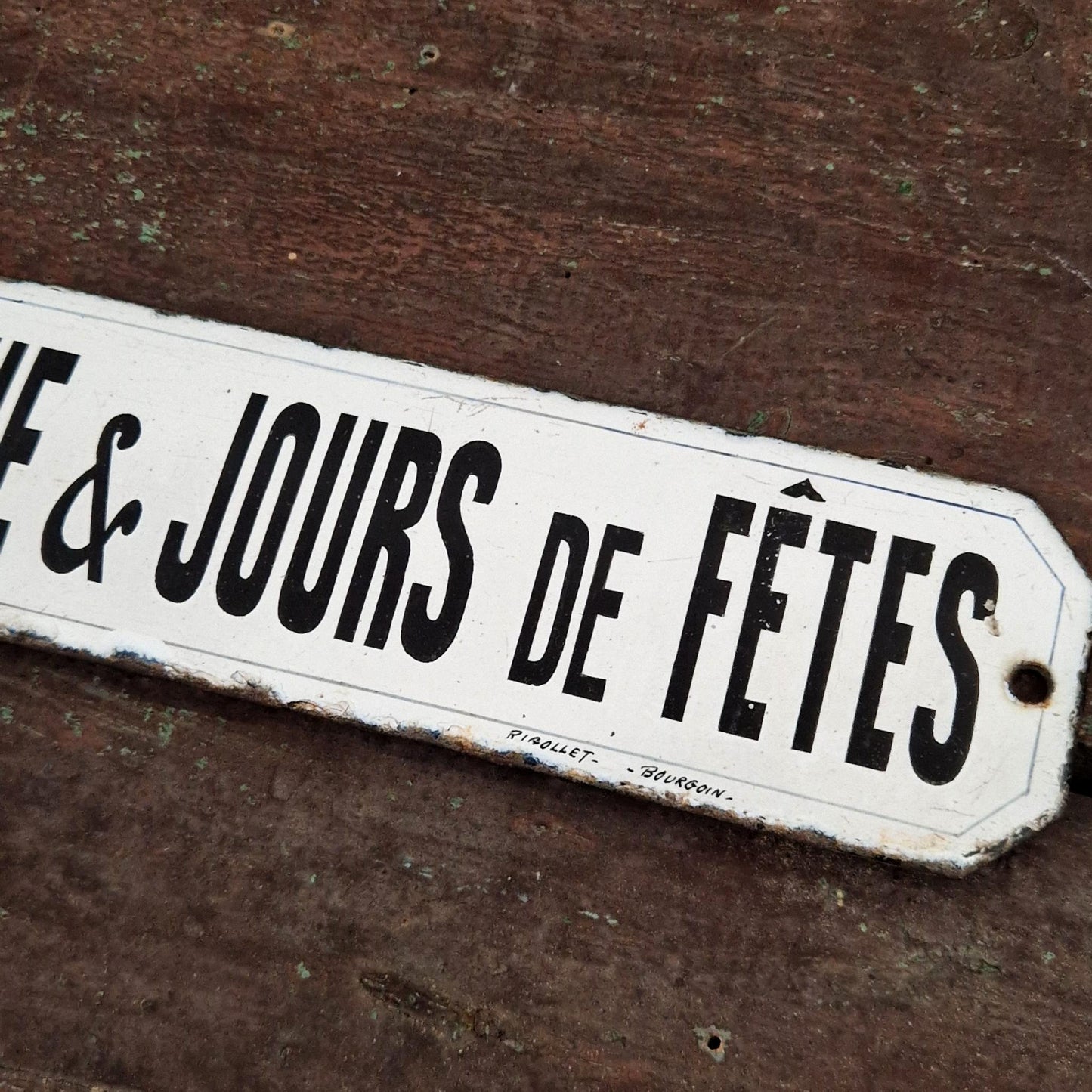Plaque émaillée « Fermé dimanche & jours de fêtes »