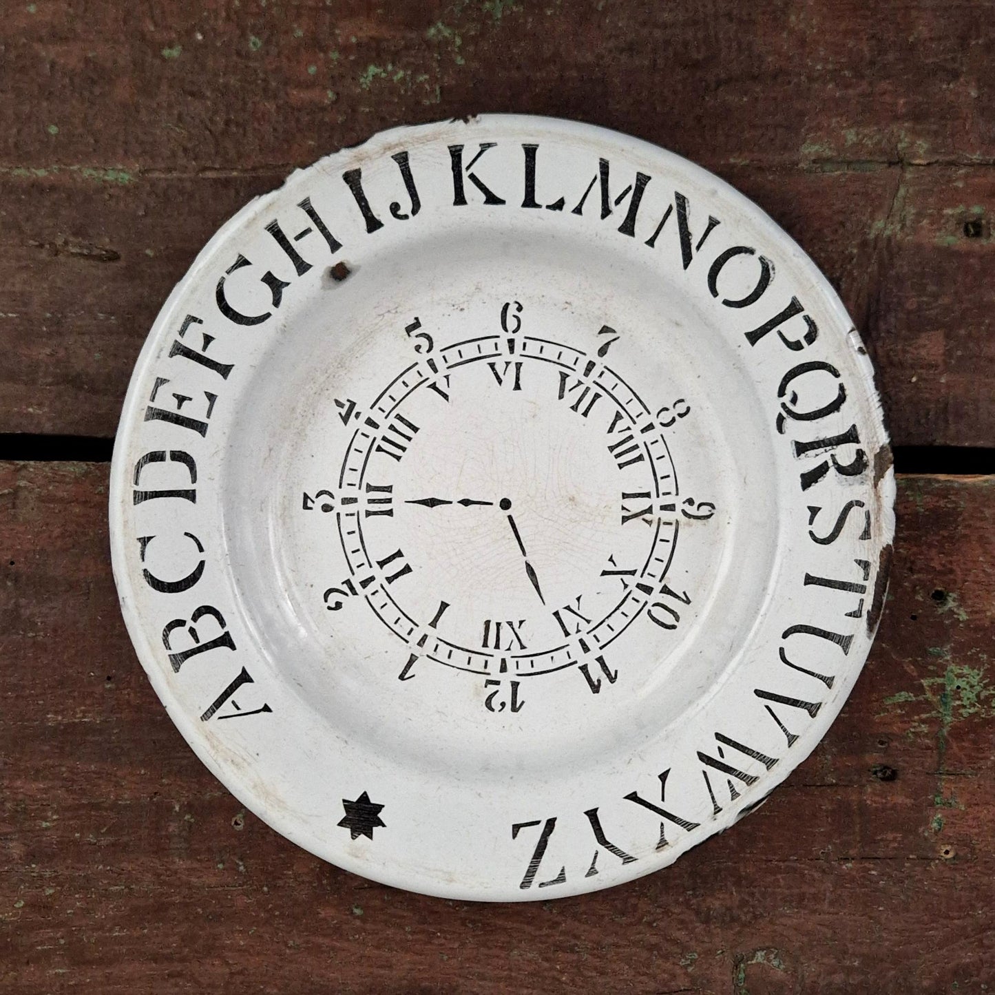 Ancienne assiette éducative émaillée, vers 1887-1914