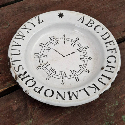 Ancienne assiette éducative émaillée, vers 1887-1914