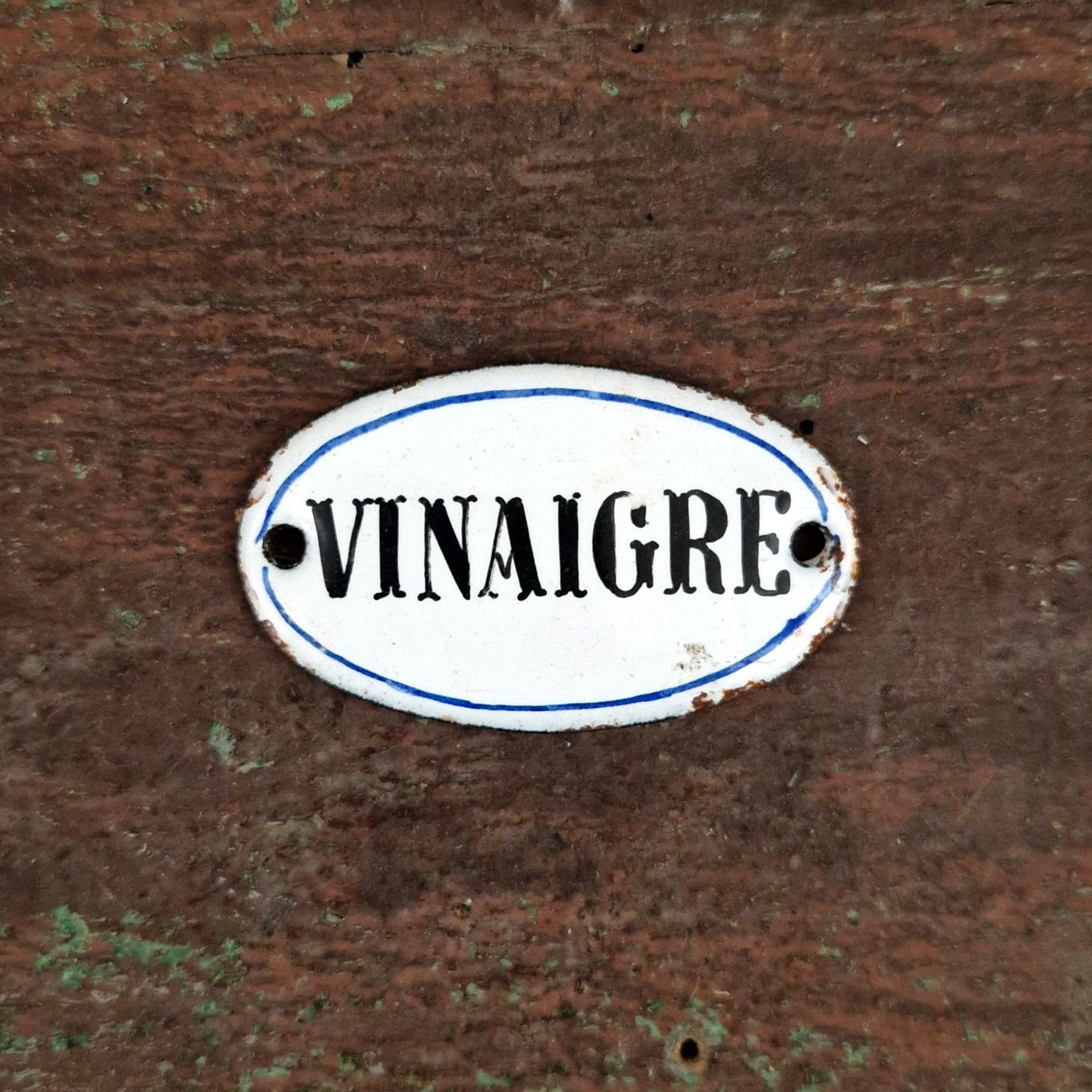 Ancienne petite plaque émaillée « Vinaigre »