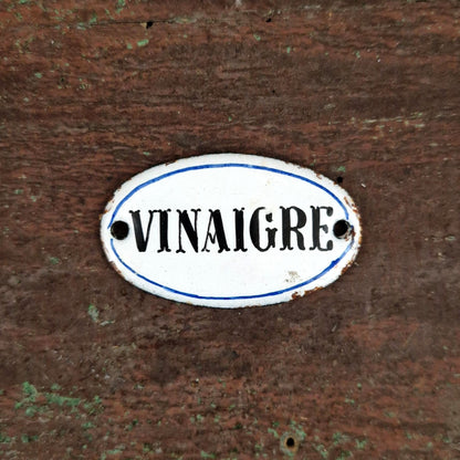 Ancienne petite plaque émaillée « Vinaigre »