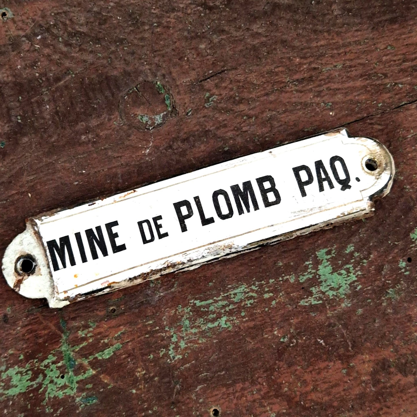 Ancienne plaque émaillée « Mine de Plomb Paq. »