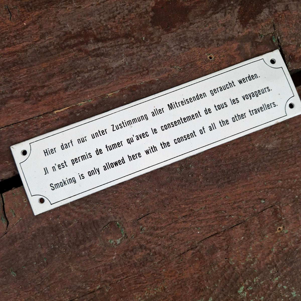 Plaque émaillée originale « Consentement des voyageurs »