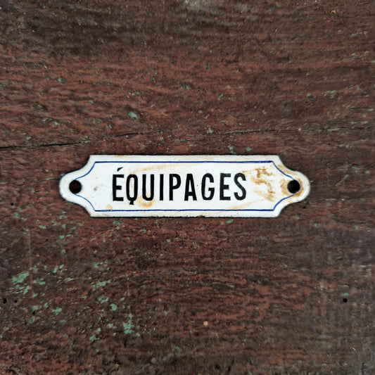 Old enamel sign "CREWS"