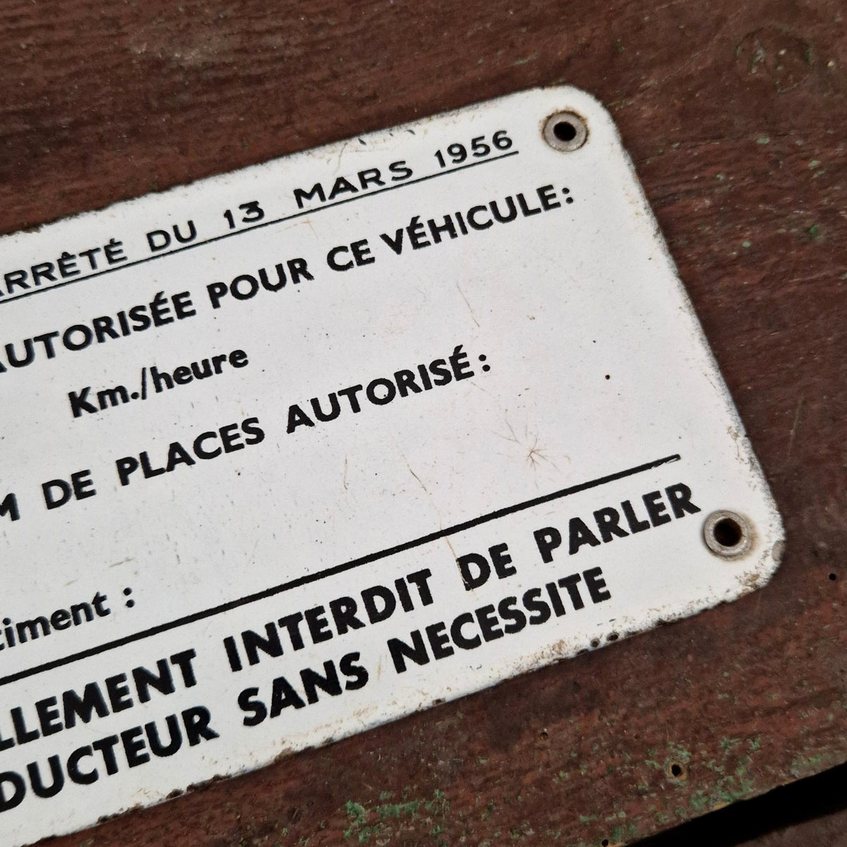 Plaque émaillée « Interdit de parler au conducteur » - 1956