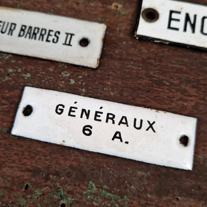 Lot de 4 anciennes plaques émaillées industrielles