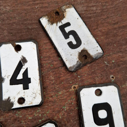 Lot de 6 anciennes plaques numérotées