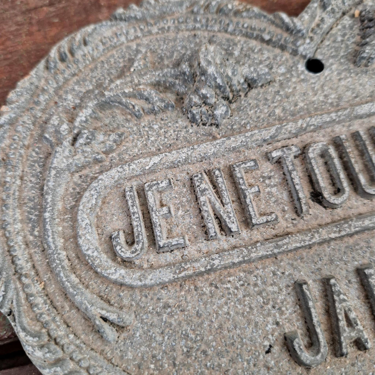 Ancienne plaque en cœur « Je ne t’oublierai jamais »