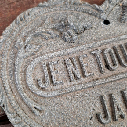 Ancienne plaque en cœur « Je ne t’oublierai jamais »
