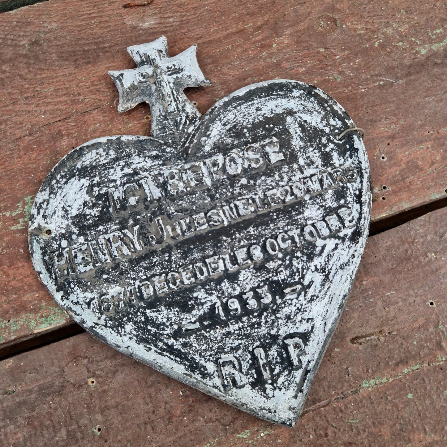 Ancien coeur funéraire en métal - env 22cm