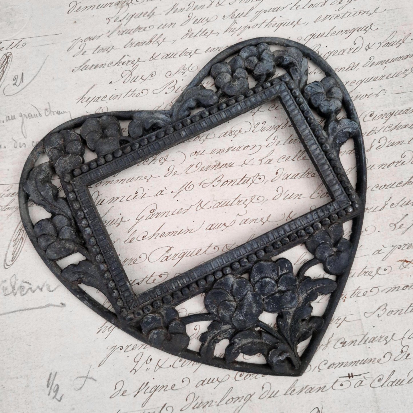 Ancien cadre de souvenir en cœur - Style Gothique, XIXe