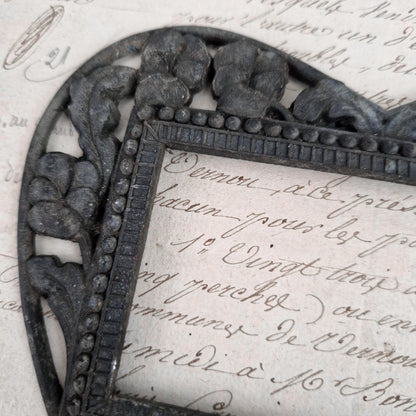 Ancien cadre de souvenir en cœur - Style Gothique, XIXe