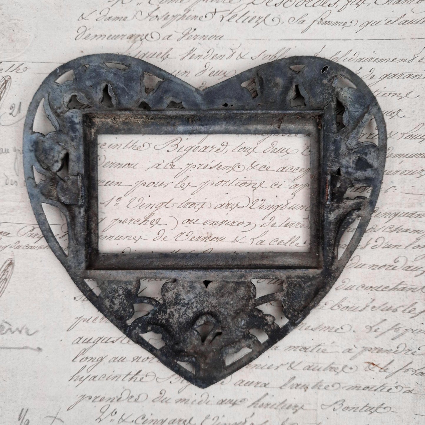 Ancien cadre de souvenir en cœur - Style Gothique, XIXe