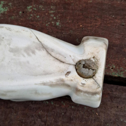 « Poignée de main / Main d’amitié » en porcelaine