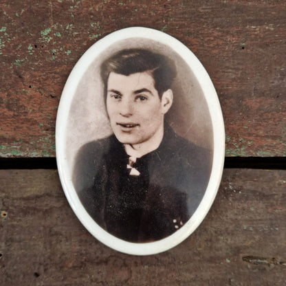 Ancien médaillon photographique funéraire