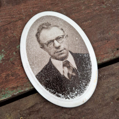 Photocéramique ancienne « Homme aux lunettes »