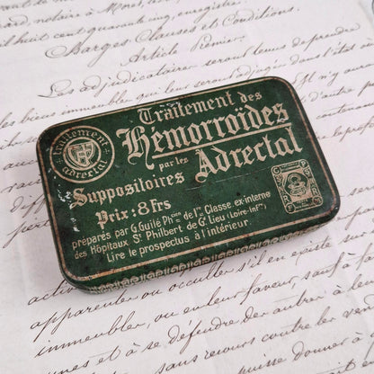 Boîte de suppositoires à l’opium pour « Hémorroïdes »