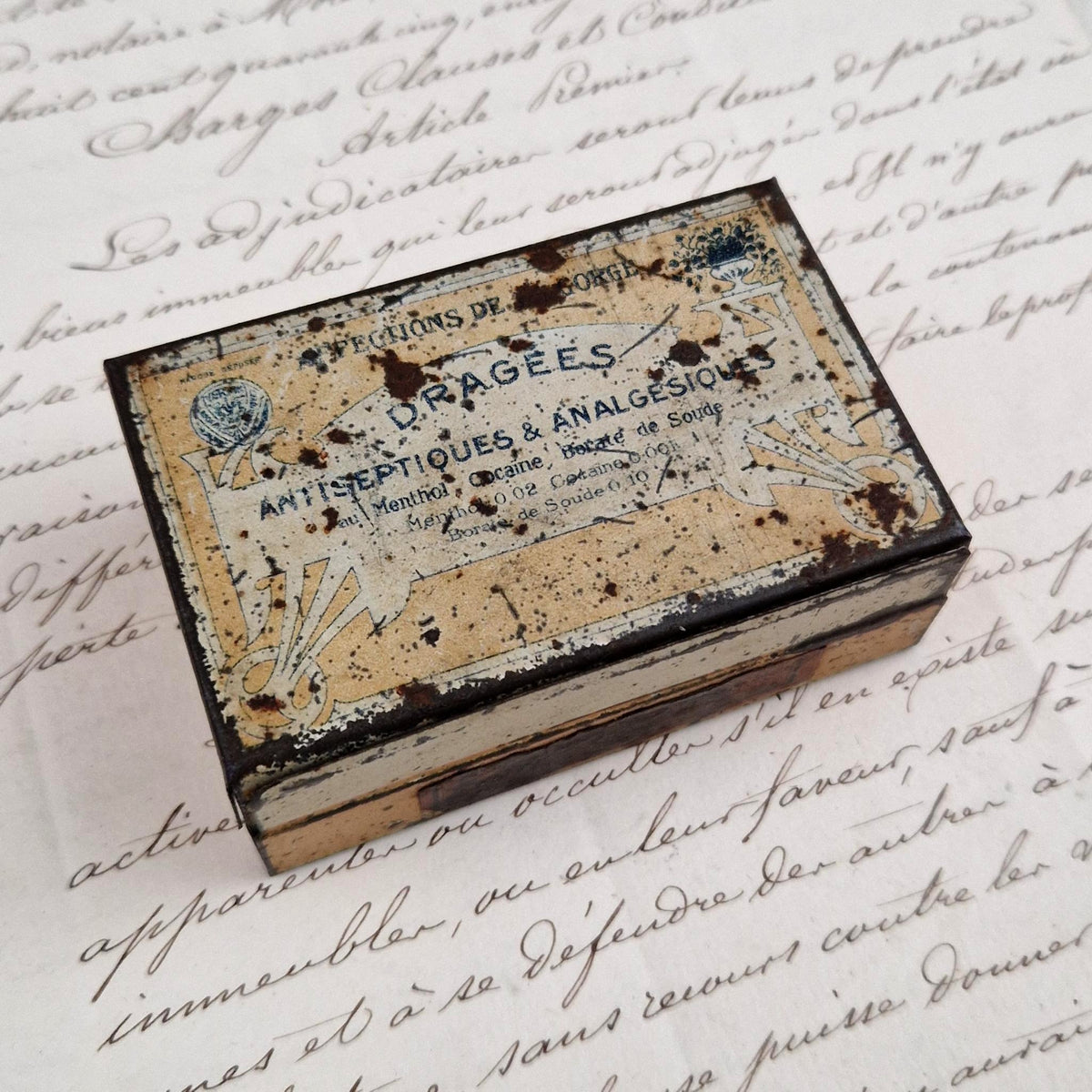 Antique pharmaceutical box "Cocaine Lozenges"