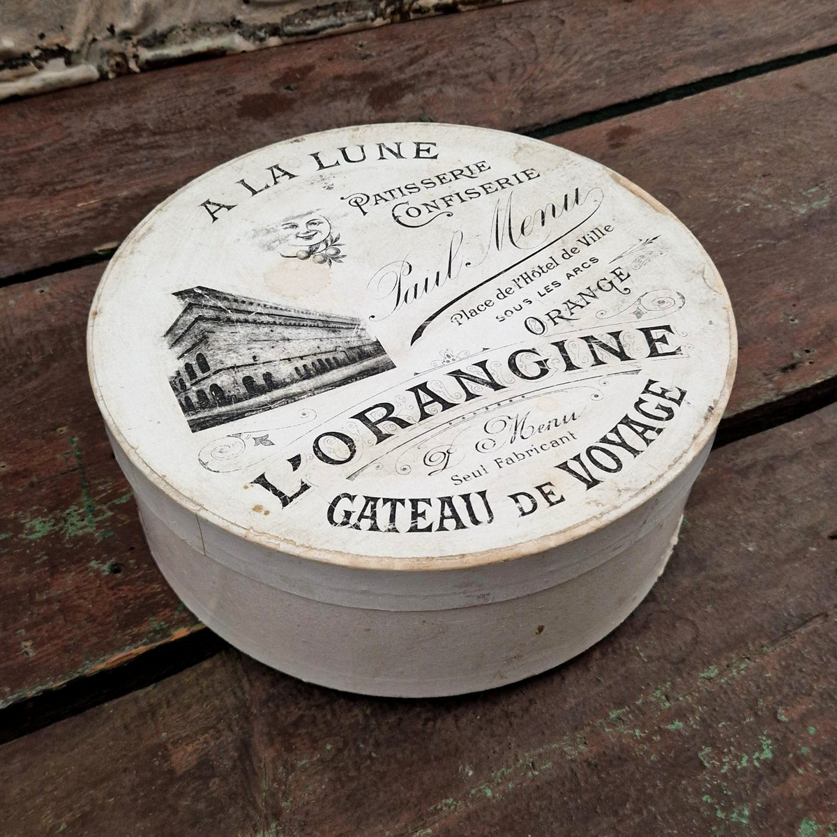Rare boîte à gâteau « L’Orangine » - Pâtisserie À la Lune, XIXe