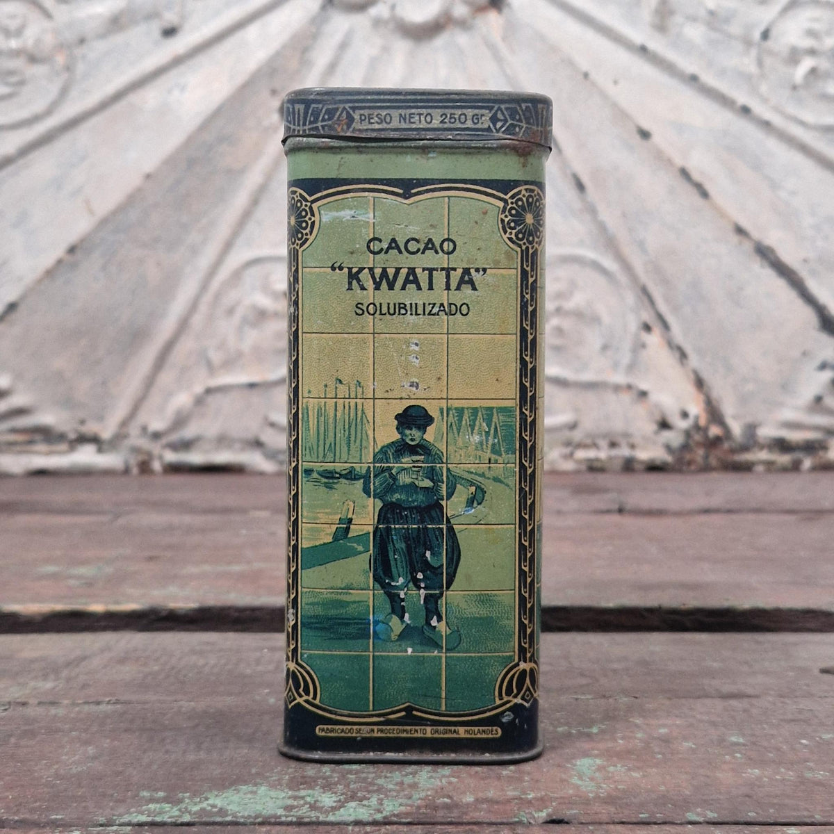 Ancienne boîte de cacao « Kwatta » - décor hollandais