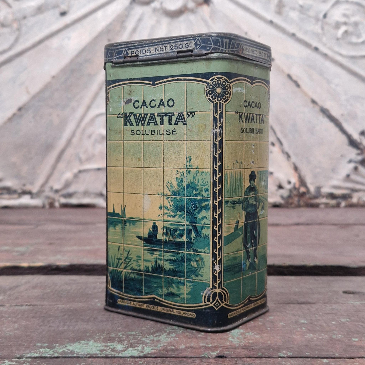 Ancienne boîte de cacao « Kwatta » - décor hollandais