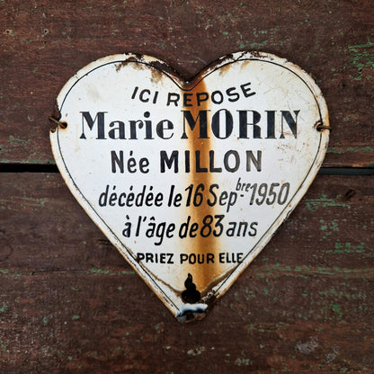 Ancien cœur funéraire en tôle émaillée « Marie »