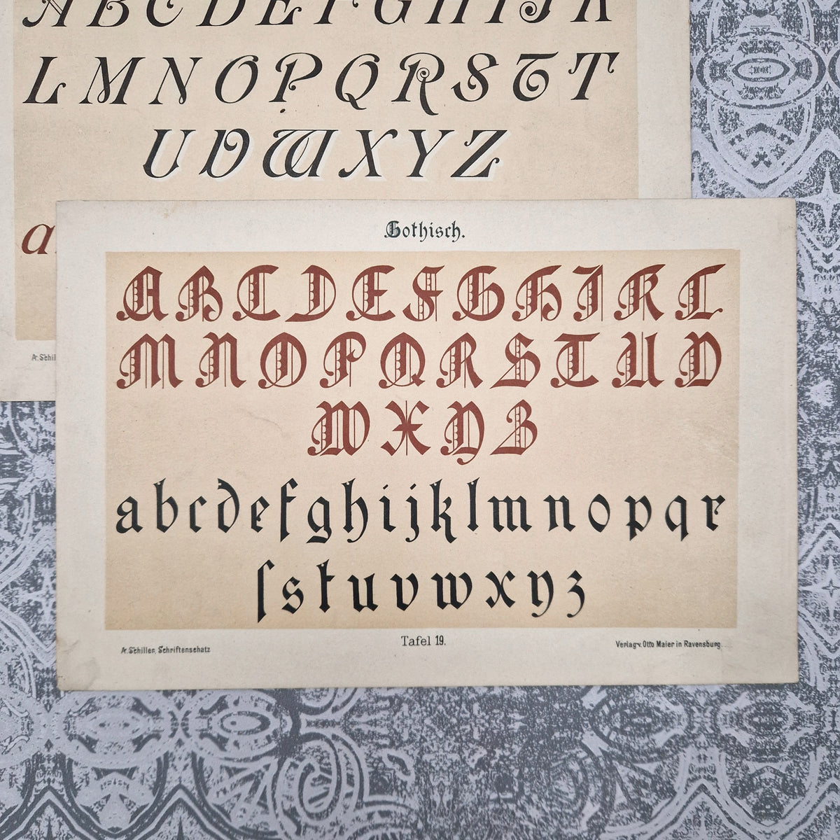 3 planches de calligraphie « Cursive, gothique et morave »