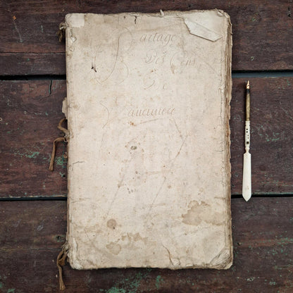 Ancien livre terrier manuscrit - Auvergne, vers 1652 - 245 pages