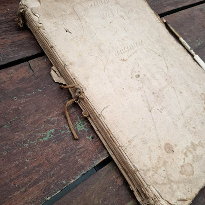 Ancien livre terrier manuscrit - Auvergne, vers 1652 - 245 pages