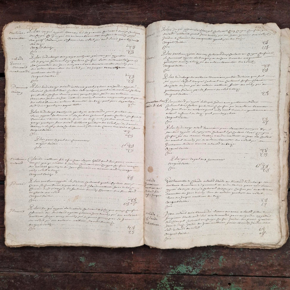 Ancien livre terrier manuscrit - Auvergne, vers 1652 - 245 pages