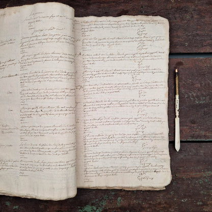 Ancien livre terrier manuscrit - Auvergne, vers 1652 - 245 pages