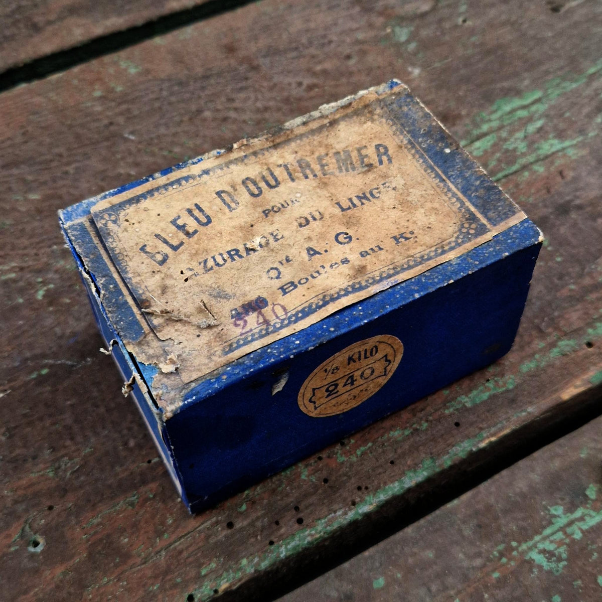 Boîte de « Bleu d’Outremer »  pour azurage