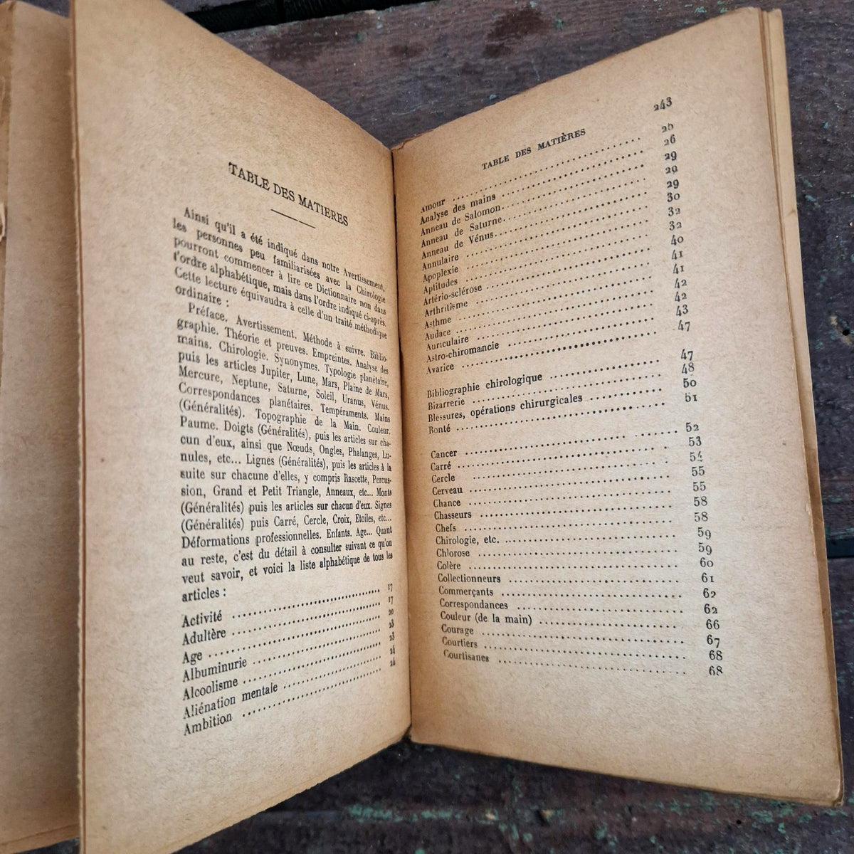Ancien livre « Dictionnaire élémentaire de Chiromancie »