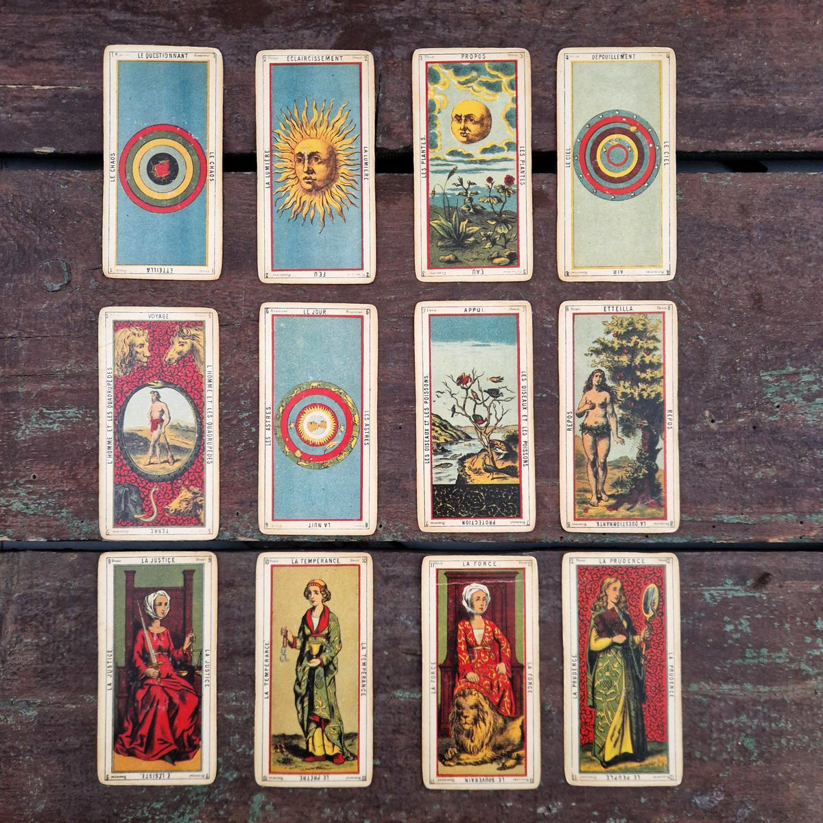 Egyptian Tarot "Grand Jeu de l’Oracle des Dames" - circa 1970