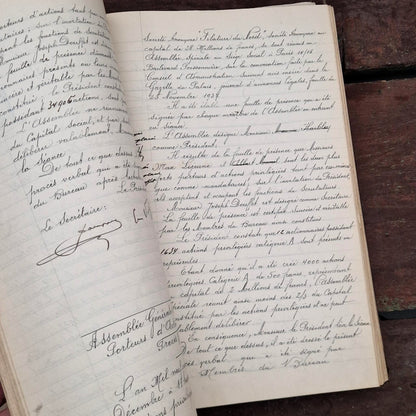 Ancien registre - env. 400 pages manuscrites