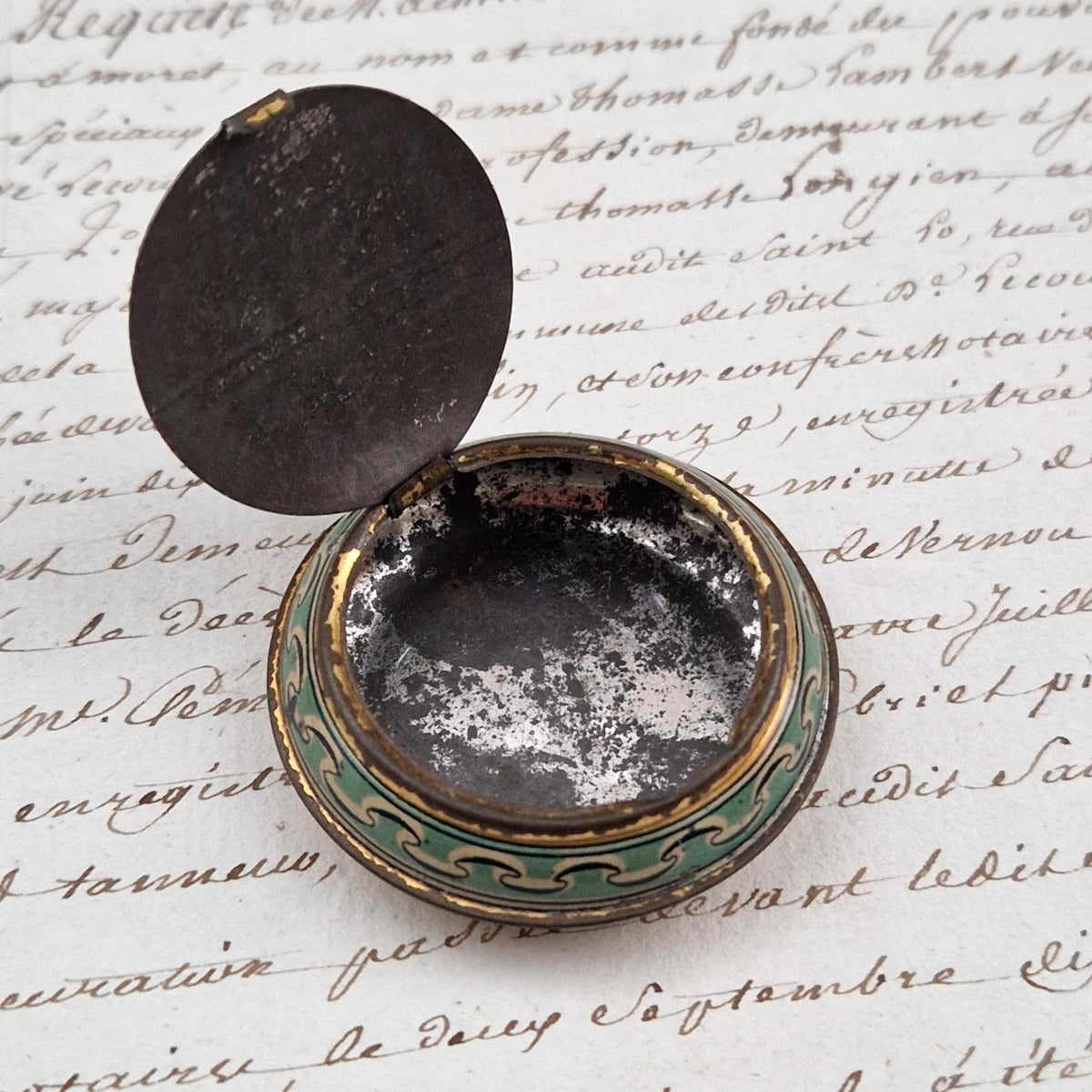 Rare watch-shaped box "Wasmuth Rings" - Late 19th century