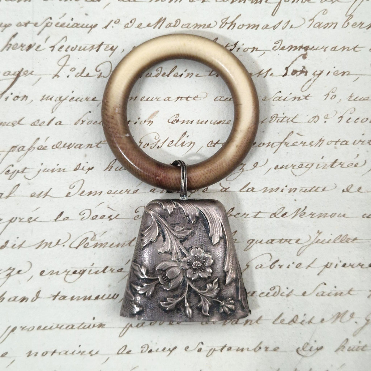 Ancien Hochet de bébé  « Cloche » - Début XXe