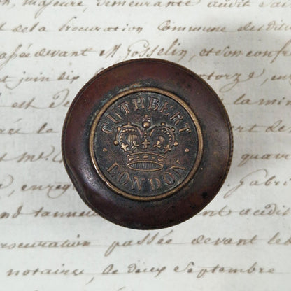 Boîte à plumes « Cuthbert London » en laiton -  fin XIXe