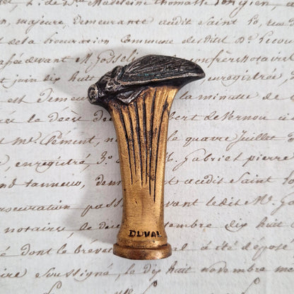 Ancien cachet en bronze « Cigale » - signé Duval