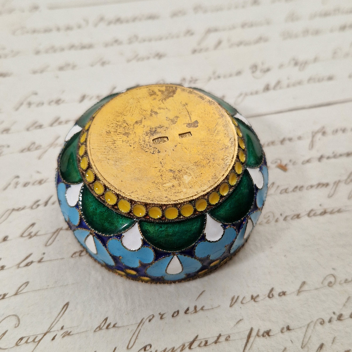Superbe salière en argent doré et émaux cloisonnés