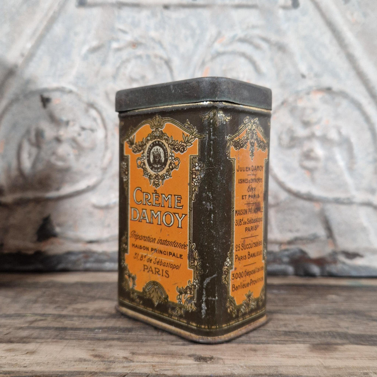 Ancienne boîte publicitaire « Crème Damoy  »