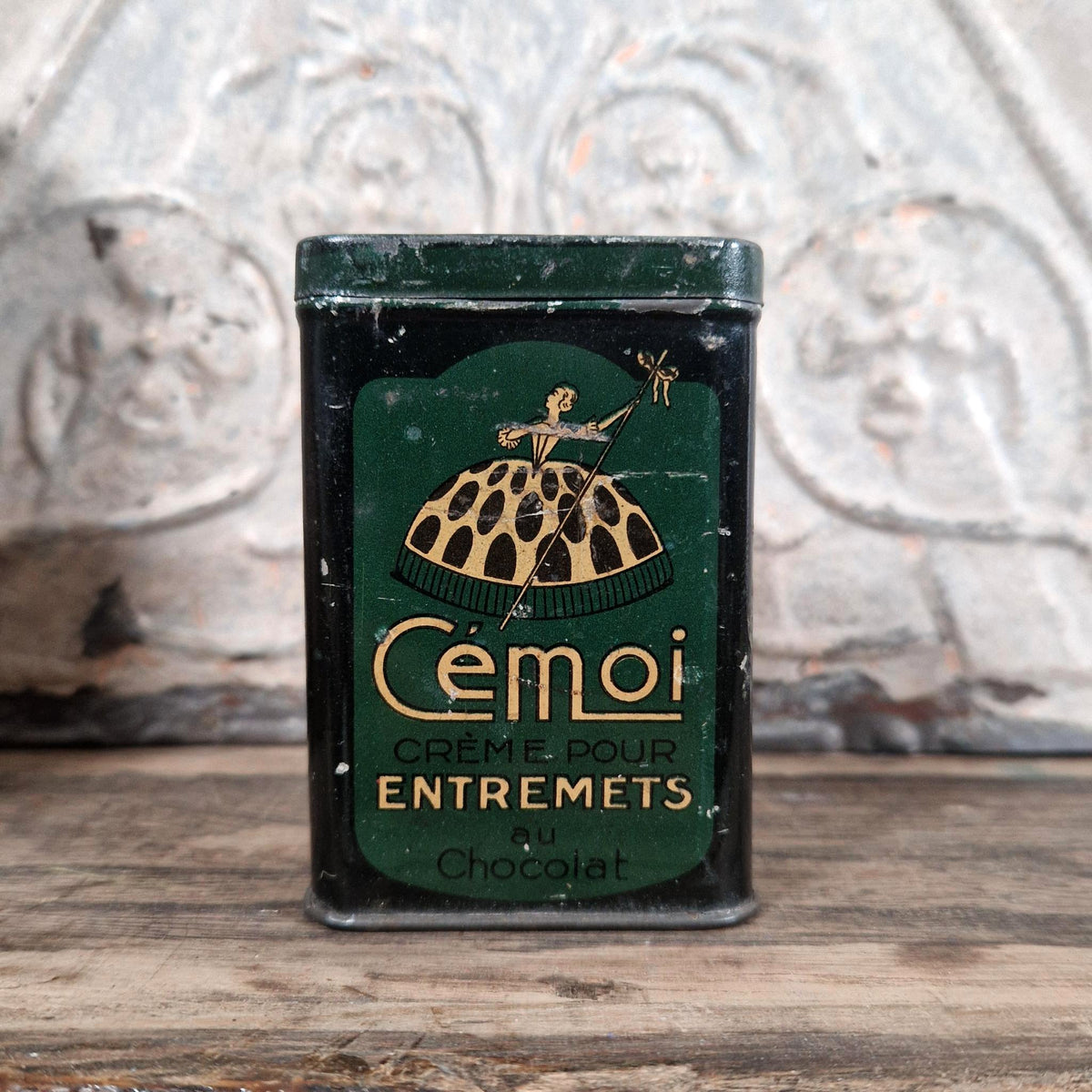 Vintage "Cémoi - Chocolate dessert cream" tin